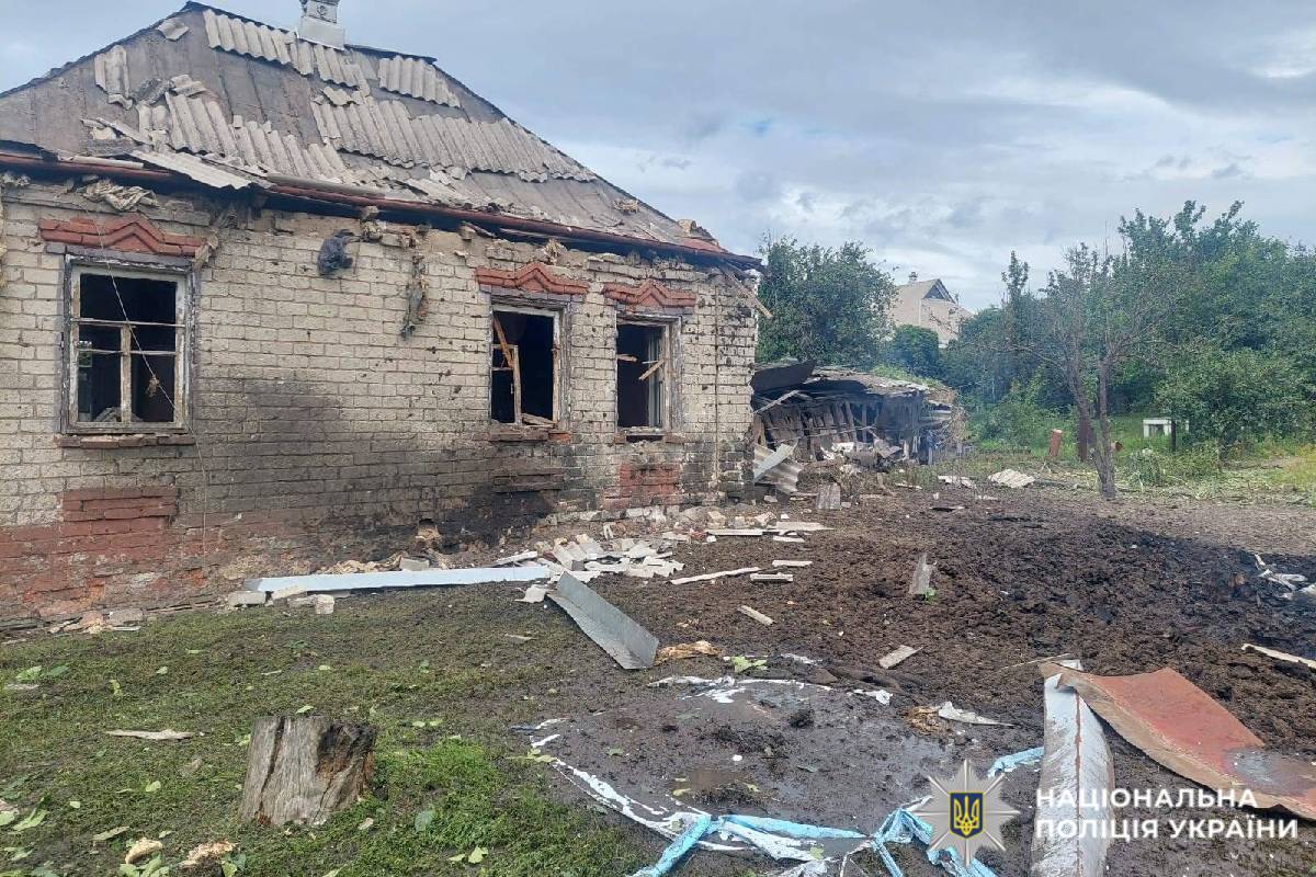 На фото наслідки ворожого обстрілу