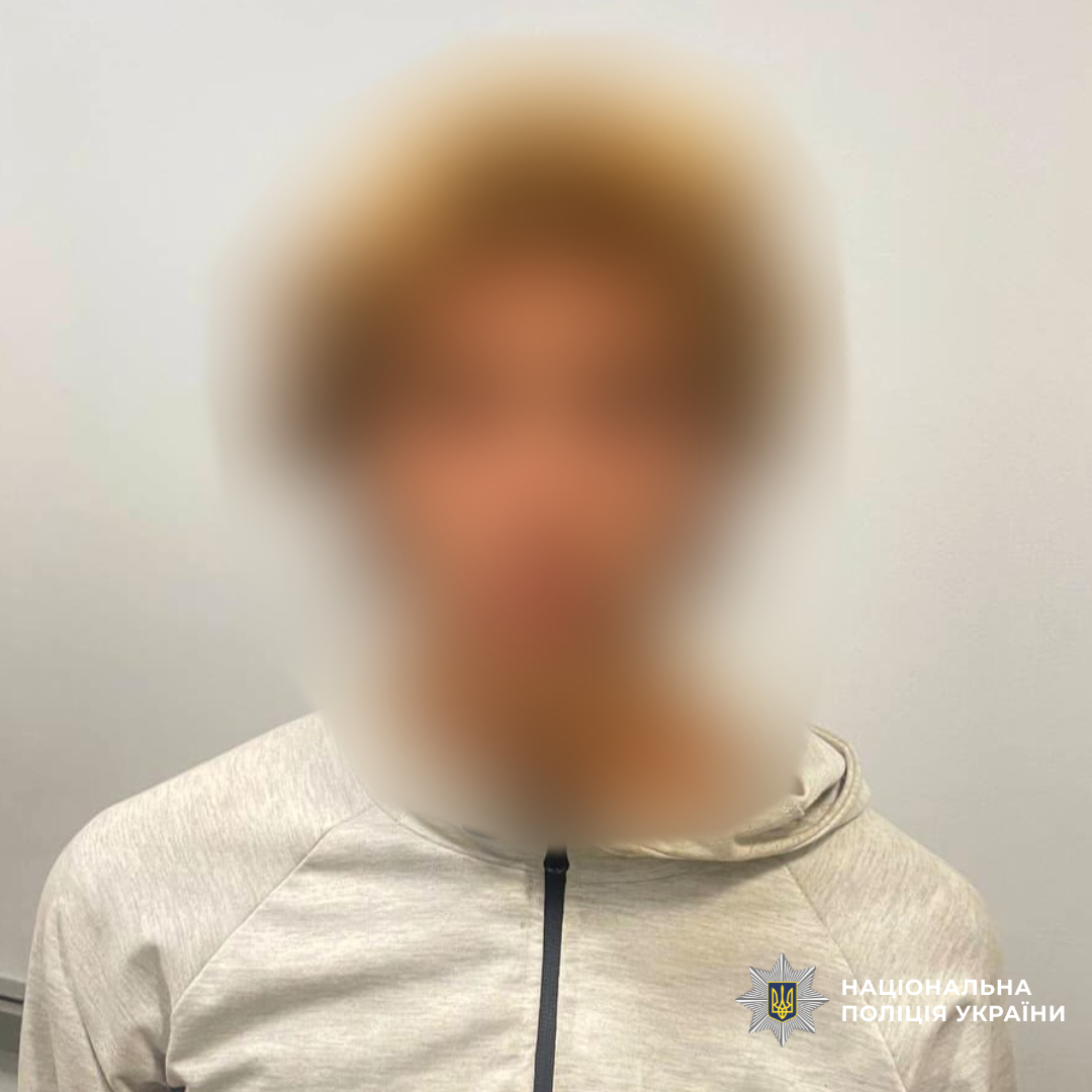 поліцейські викрили зловмисника, який спалив автомобіль у Салтівському районі