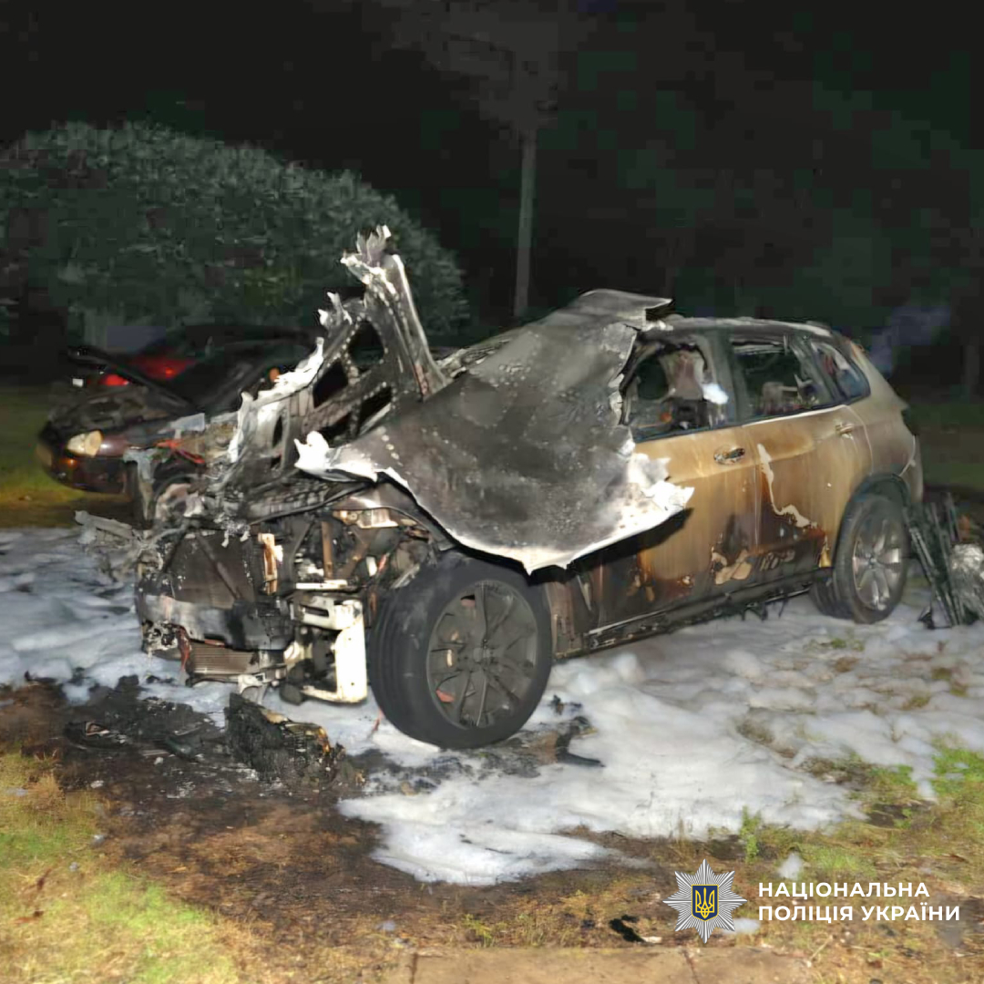 поліцейські викрили зловмисника, який спалив автомобіль у Салтівському районі