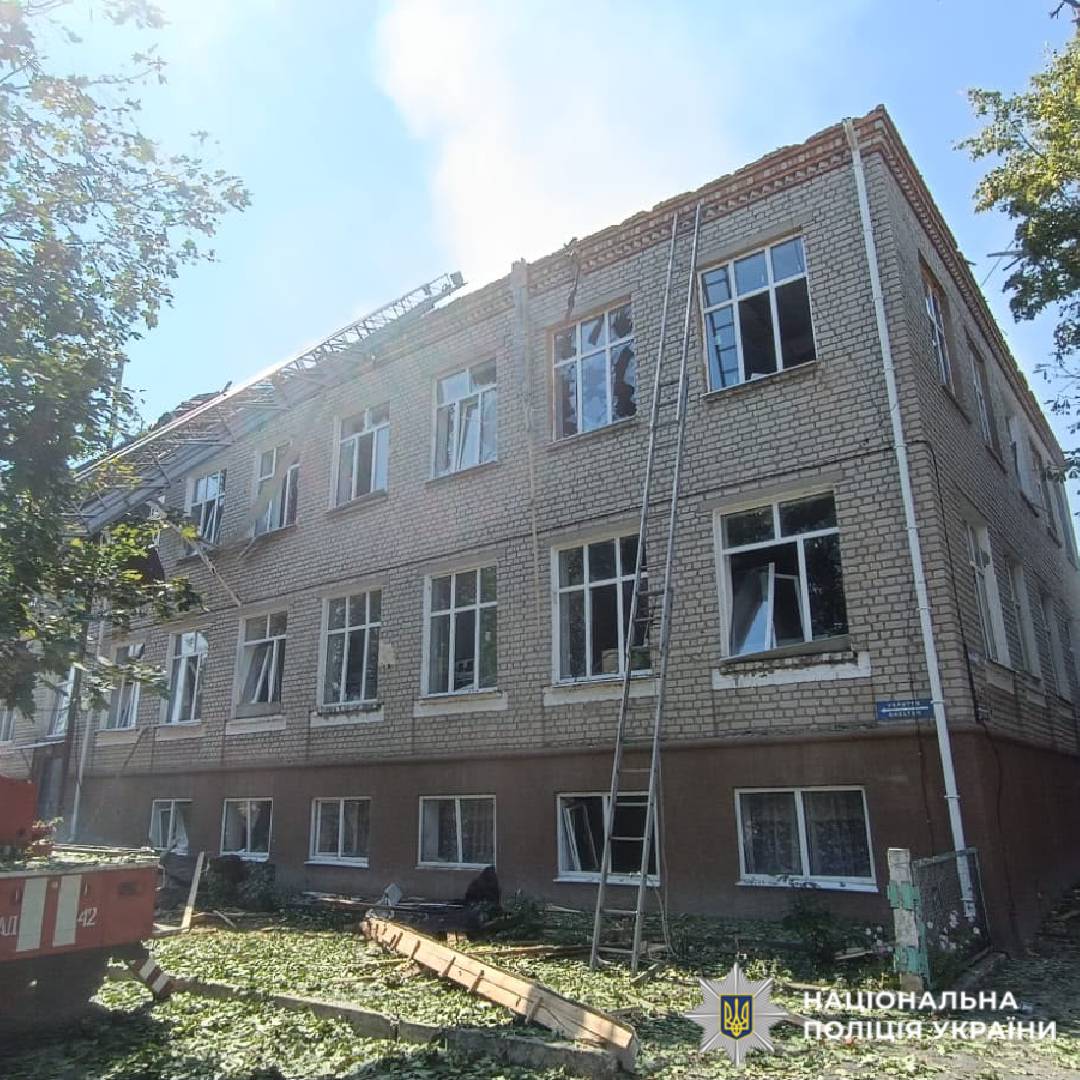 На фото наслідки ворожого обстрілу