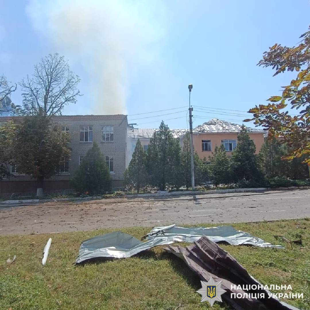 На фото наслідки ворожого обстрілу