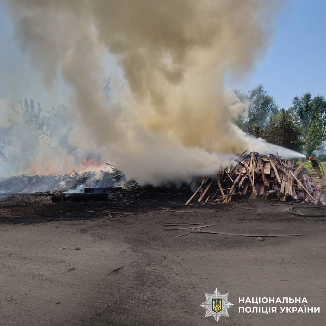 Двоє чоловіків загинули, ще четверо людей постраждали: поліція Харківщини документує наслідки воєнного злочину військових рф
