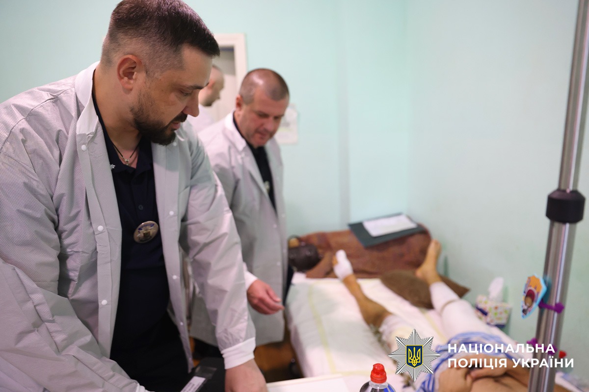 Поліцейського Харківщини нагородили відомчою відзнакою МВС України «Вогнепальна зброя»