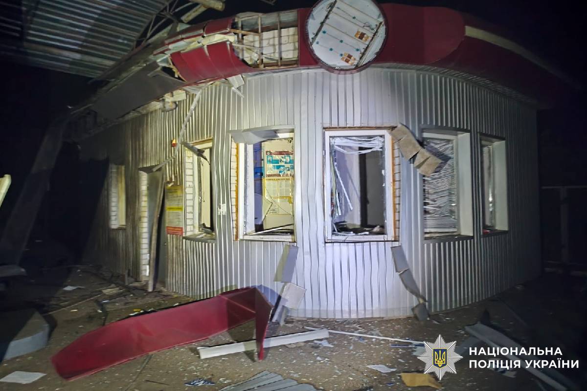 На фото наслідки ворожого обстрілу