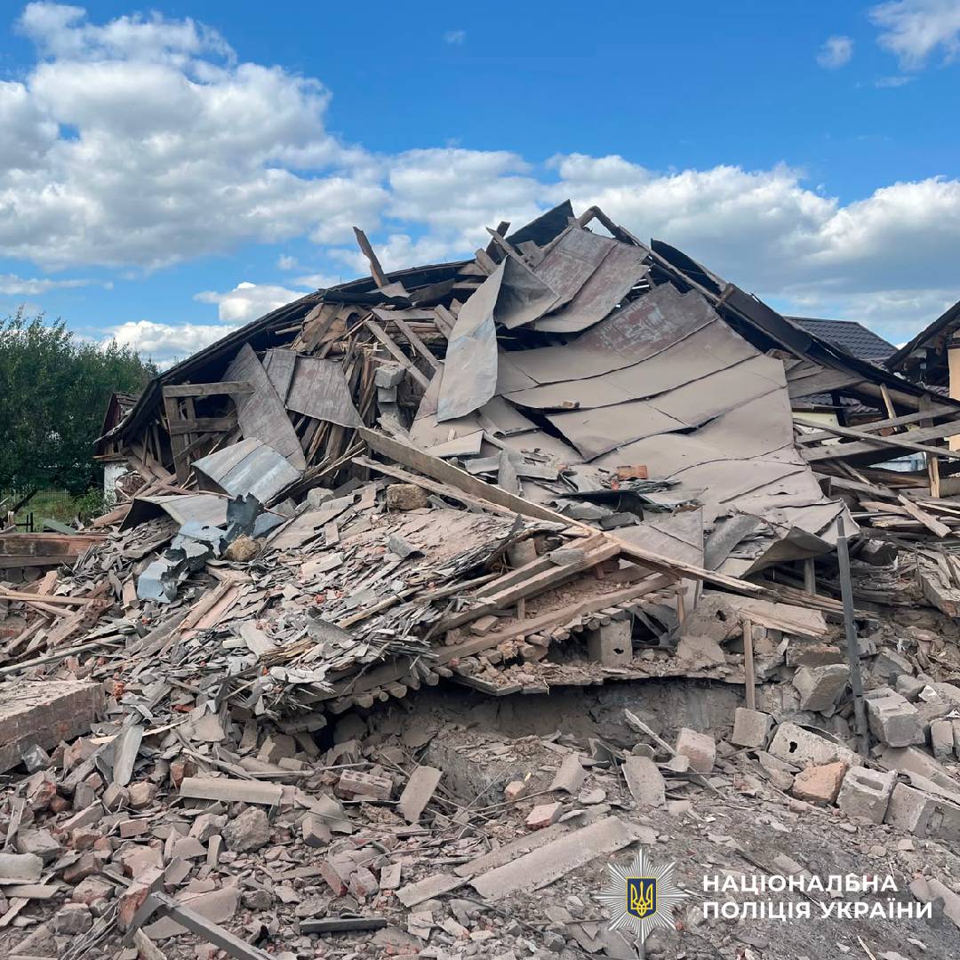 На фото наслідки ворожого обстрілу