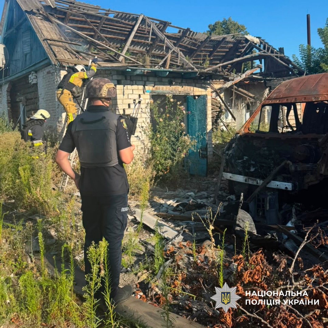 поліцейські продовжують документувати наслідки воєнних злочинів військовослужбовців рф на Харківщині