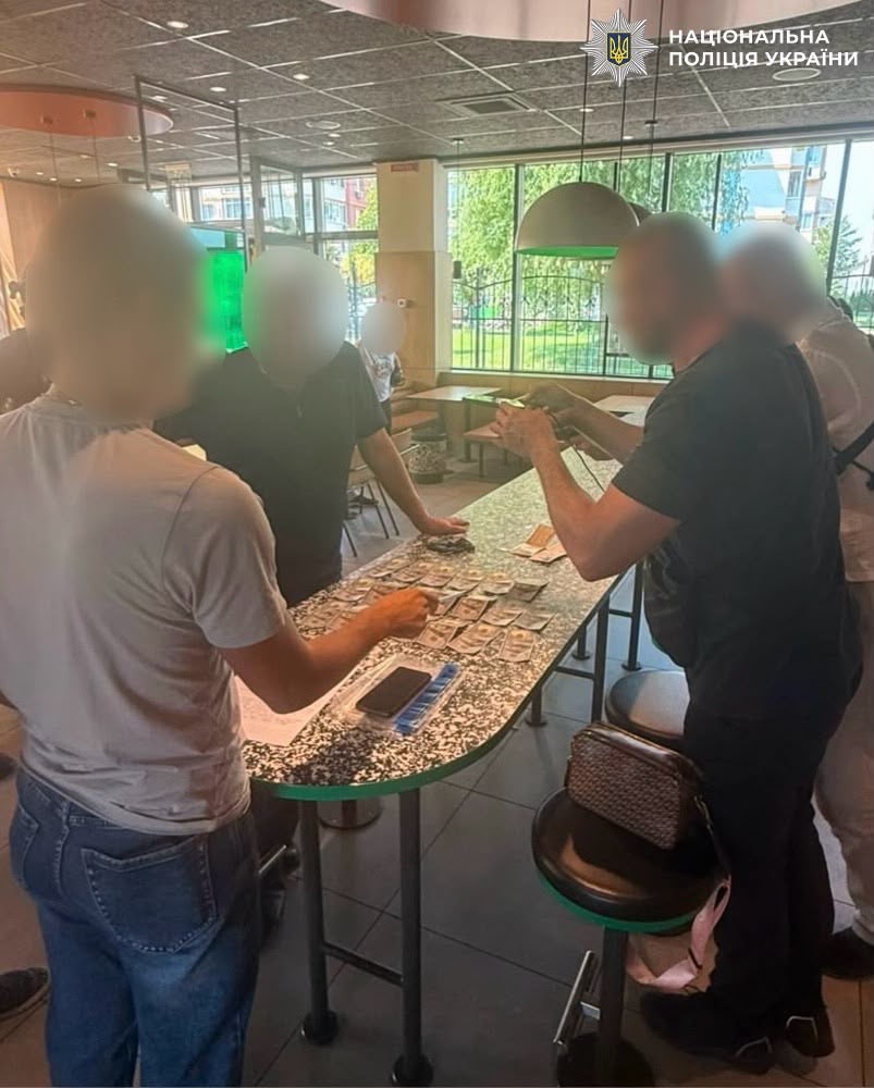 На фото зображене місце події
