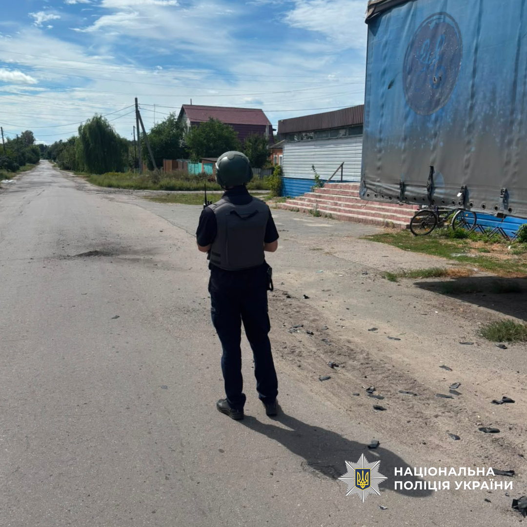 На Харківщині поліцейські документують наслідки воєнних злочинів, скоєних військовими рф