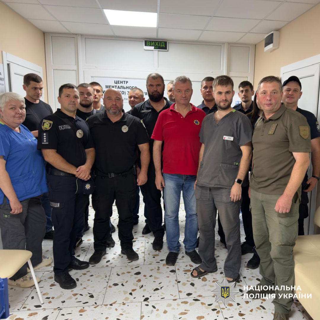 Вчинок, що дарує надію: поліцейські Харківщини здали кров для порятунку поранених громадян