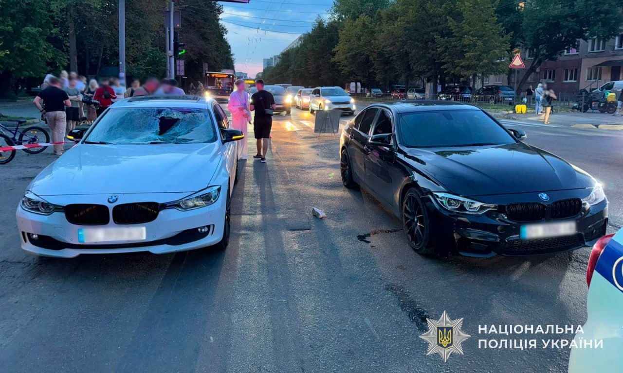 Подія сталася 20 серпня близько 19:53 на перехресті вулиць Виговського та Кульчицької у Львові.