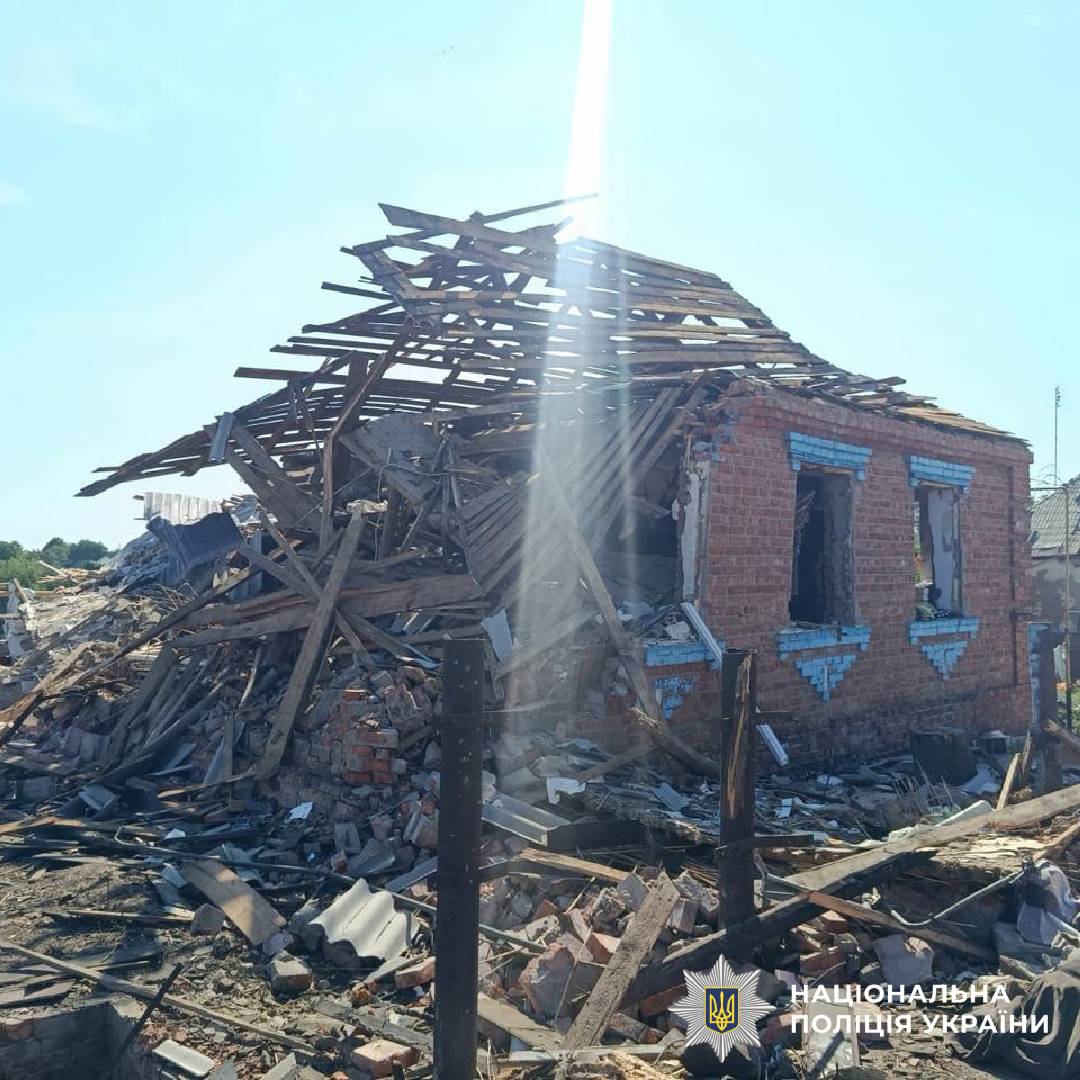 На фото наслідки ворожого обстрілу