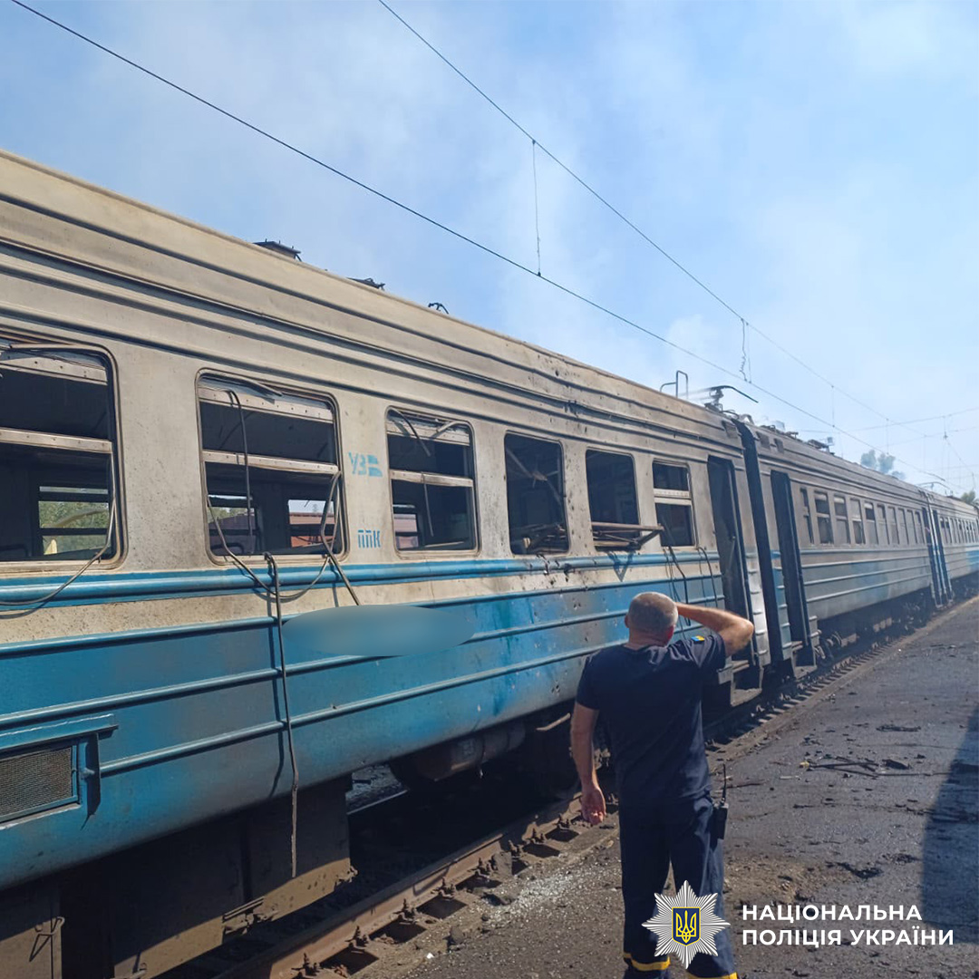 На фото наслідки ворожого обстрілу