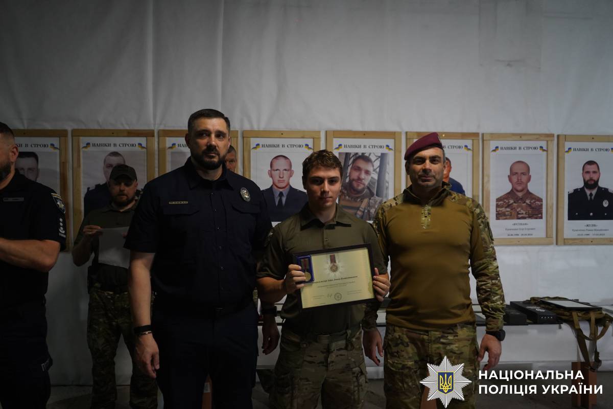 Очільник поліції Харківщини відзначив спецпризначенців з нагоди Дня Незалежності України