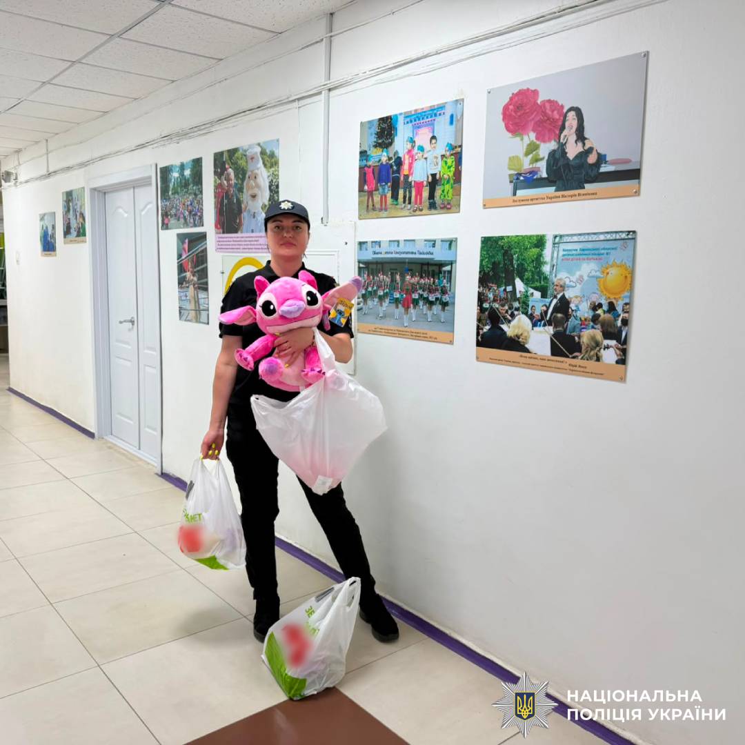 Служити, захищати та дарувати турботу: поліцейська відвідала дітей, які перебувають у складних життєвих обставинах