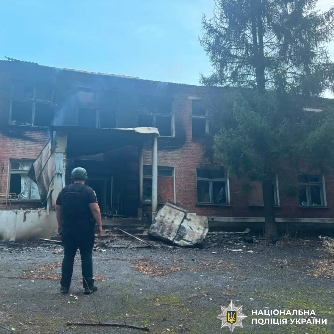 На фото наслідки ворожого обстрілу