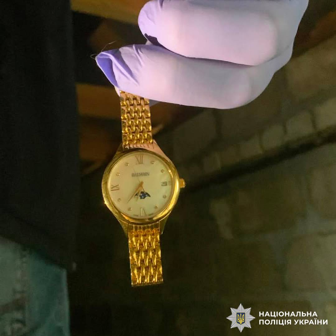 Обікрав будинок: на Берестинщині поліцейські повідомили чоловіку про підозру у скоєнні майнового злочину
