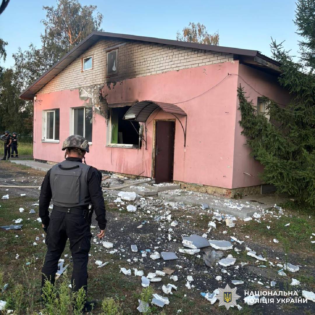 На фото наслідки ворожого обстрілу