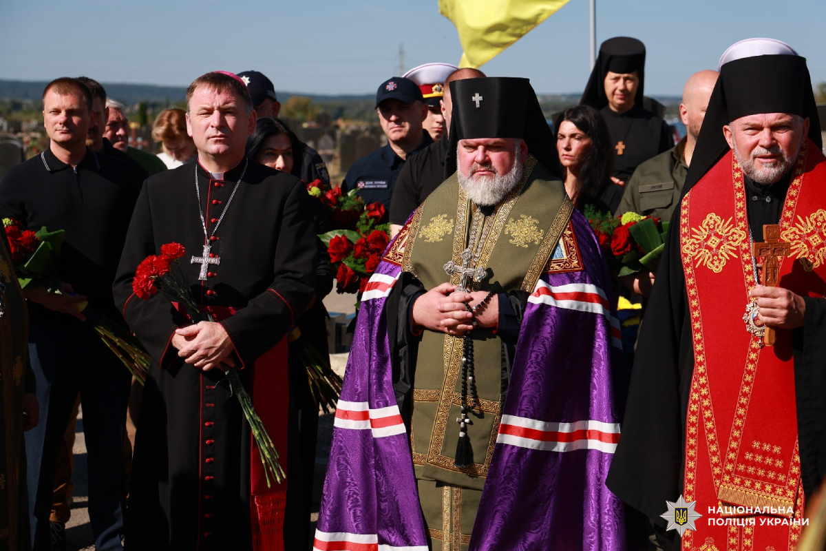 На Харківщині вшанували пам’ять полеглих Захисників і Захисниць України