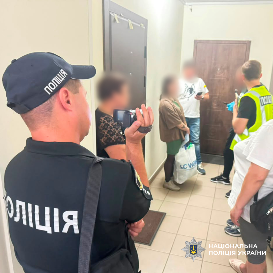 Поліцейські Харкова затримали жінку за збут психотропної речовини