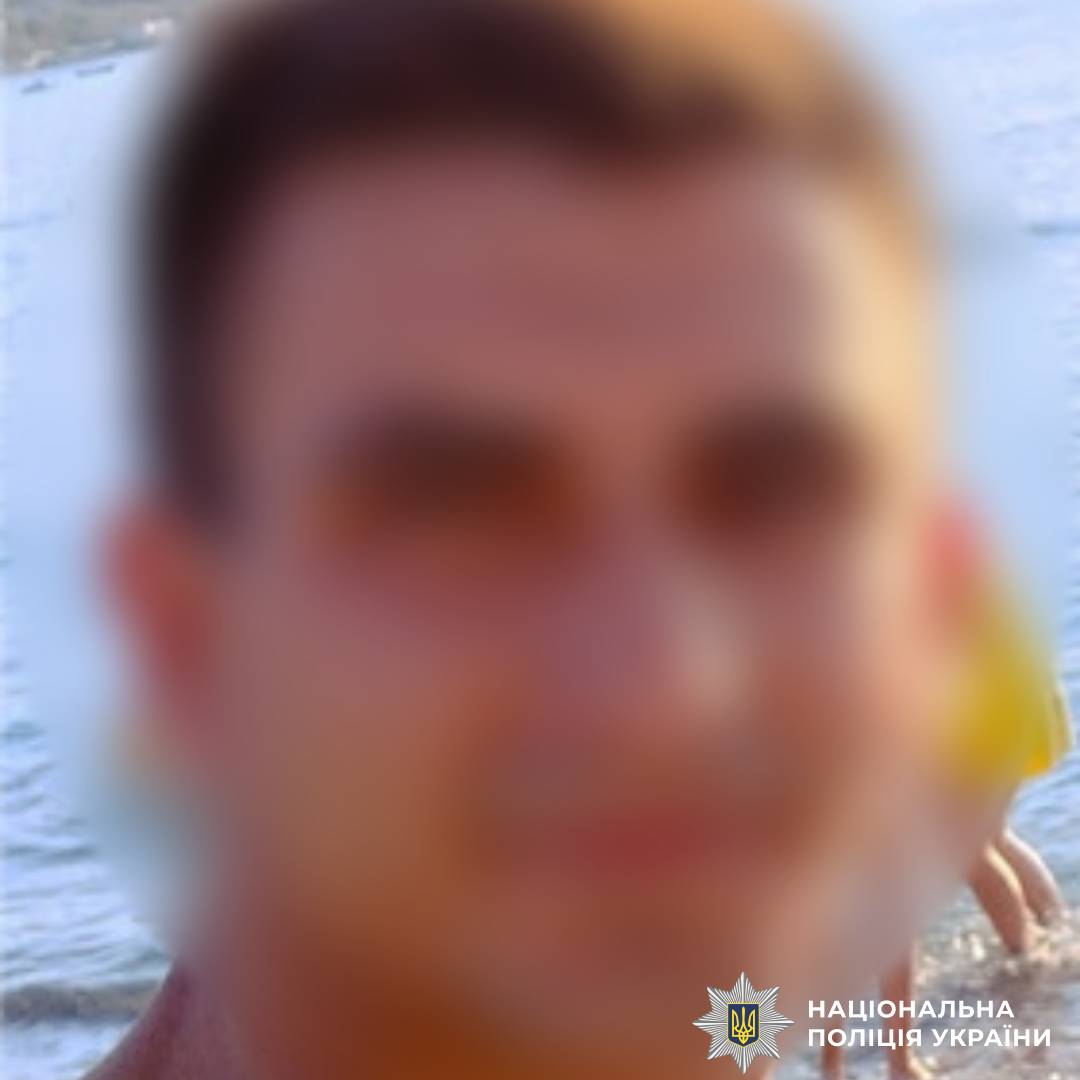 Погрожували розстрілом та забрали майно: поліцейські Харківщини встановили особи чотирьох окупантів
