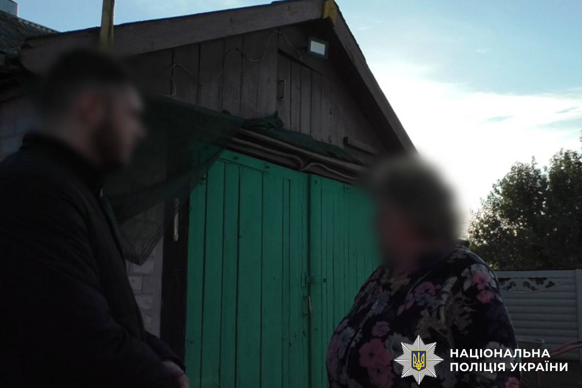 Погрожували розстрілом та забрали майно: поліцейські Харківщини встановили особи чотирьох окупантів