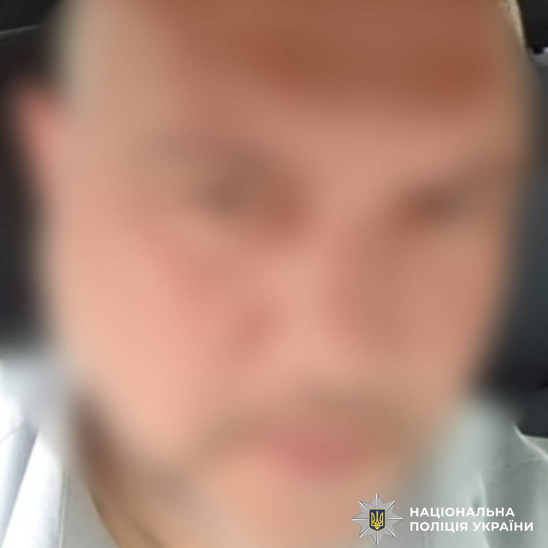 Погрожували розстрілом та забрали майно: поліцейські Харківщини встановили особи чотирьох окупантів