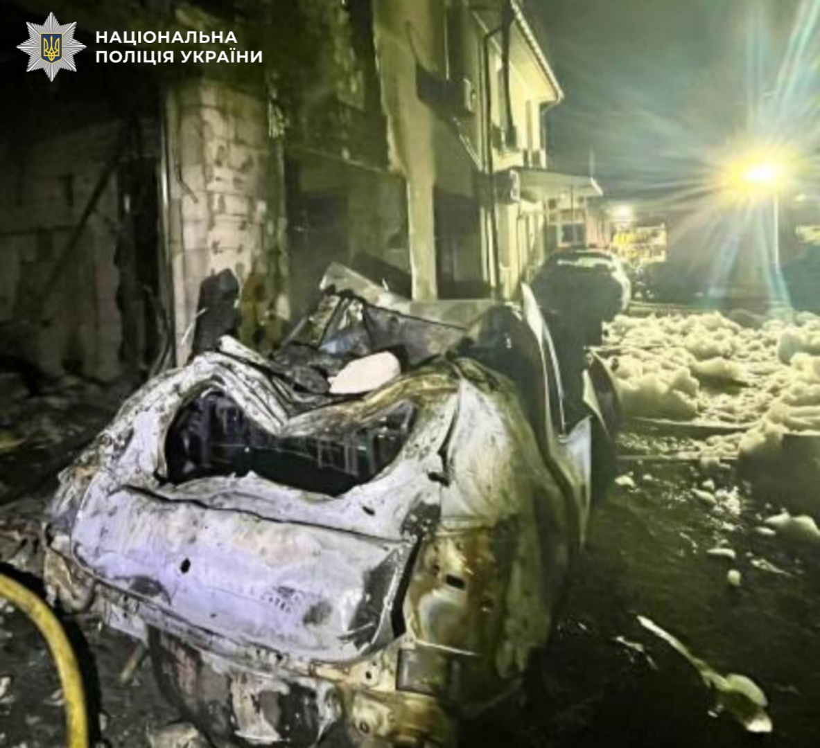 На фото пошкоджений автомобіль.