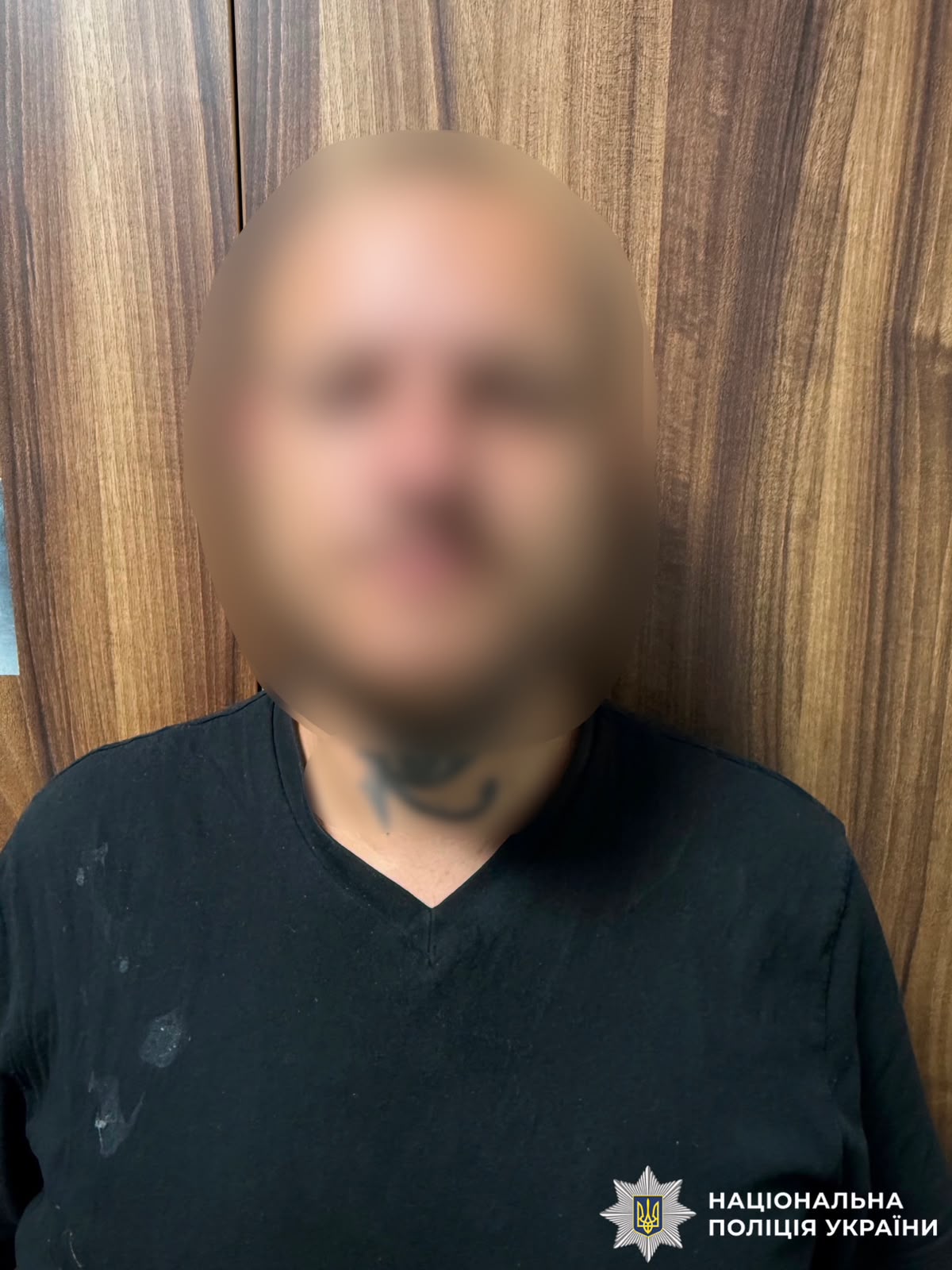 На фотографії зображено зловмисника.
