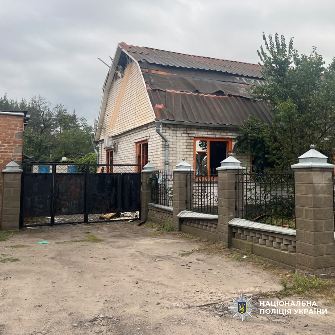 поліцейські продовжують документувати наслідки воєнних злочинів військових рф на Харківщині
