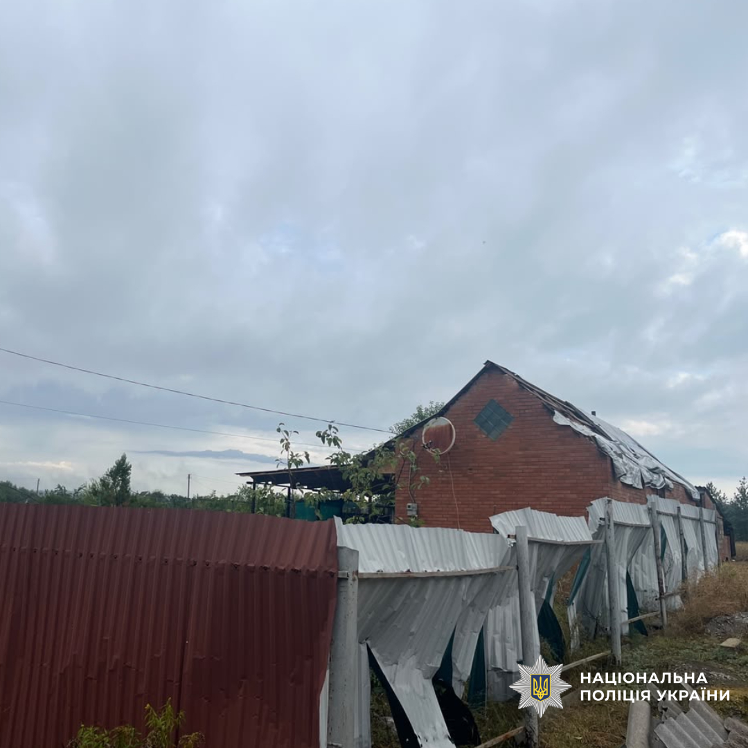 поліцейські продовжують документувати наслідки воєнних злочинів військових рф на Харківщині