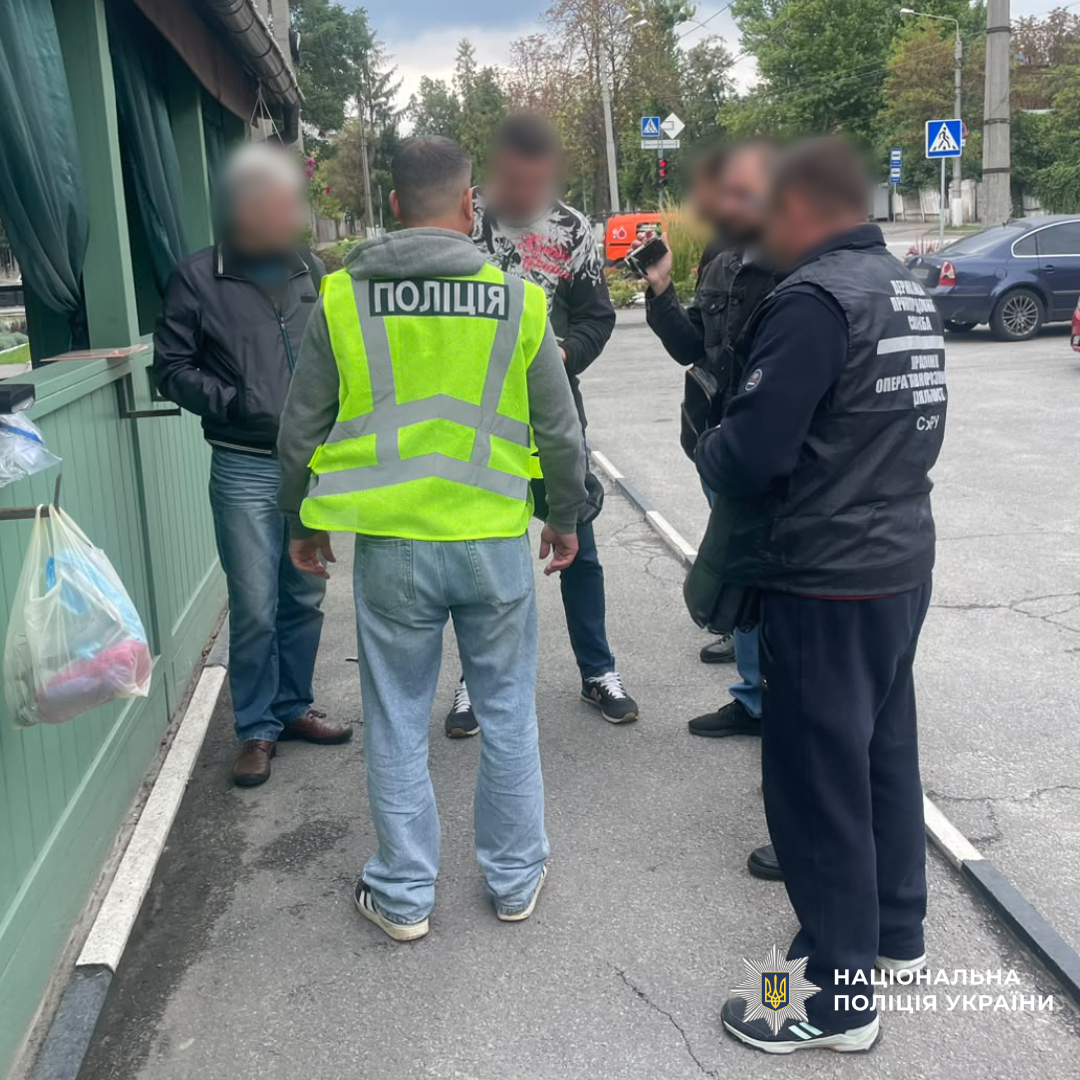 поліцейські Харкова повідомили про підозру чоловіку