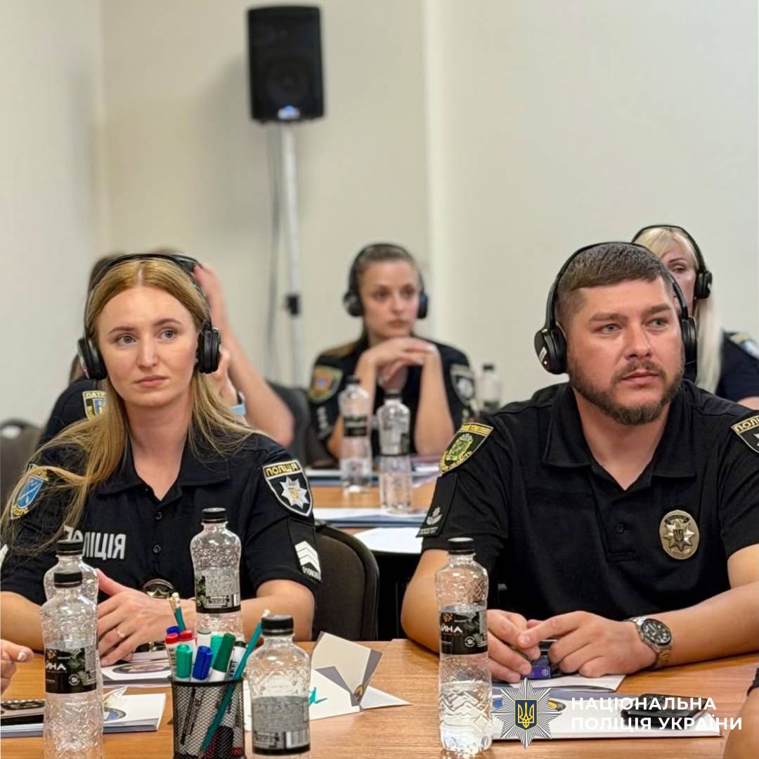 Двоє поліцейських Харківщини пройшли навчання з Community Policing від канадських колег