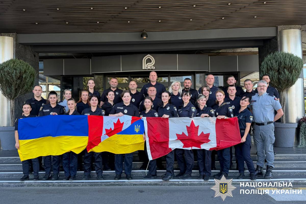 Двоє поліцейських Харківщини пройшли навчання з Community Policing від канадських колег