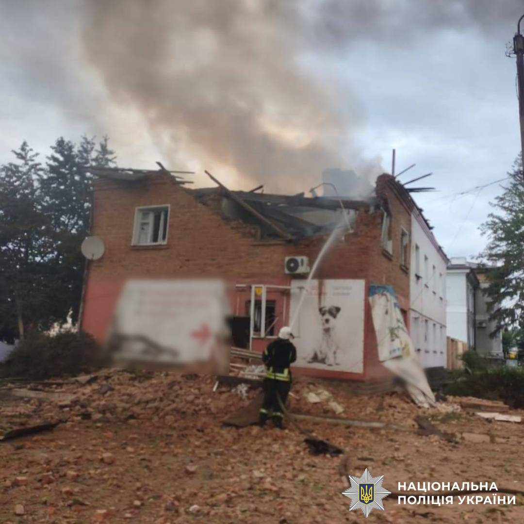 На фото наслідки ворожого обстрілу