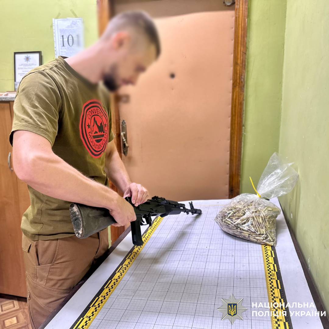 В Ізюмському районі триває декларування вогнепальної зброї: на облік поліції поставлено 731 одиницю
