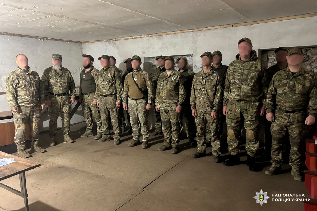 На Харківщині поліцейських стрілецького батальйону відзначили за сумлінну службу