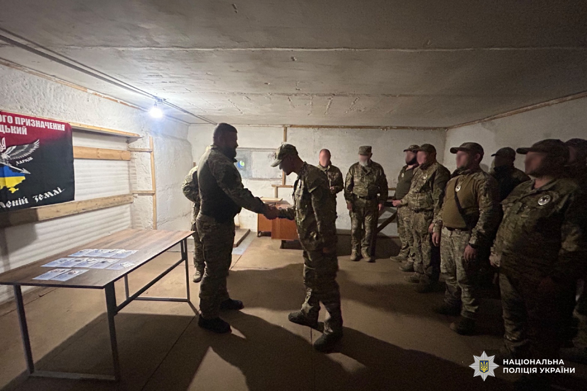 На Харківщині поліцейських стрілецького батальйону відзначили за сумлінну службу