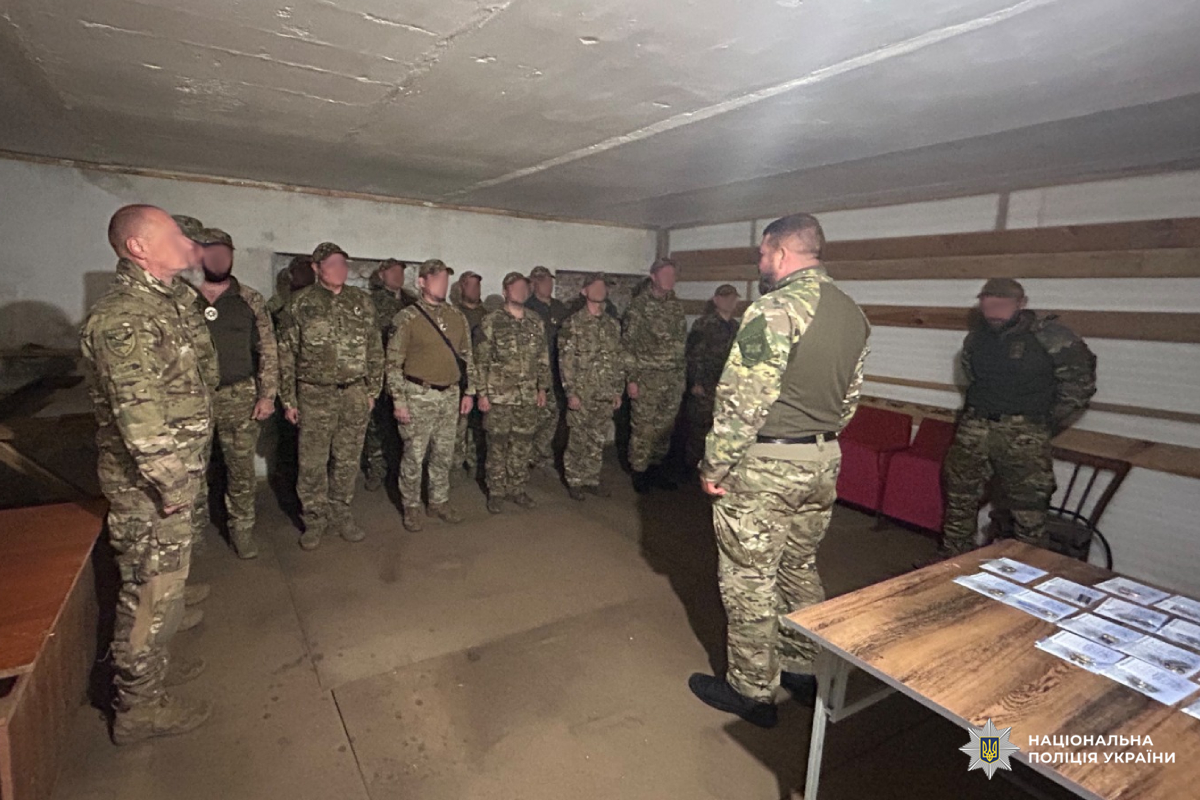 На Харківщині поліцейських стрілецького батальйону відзначили за сумлінну службу