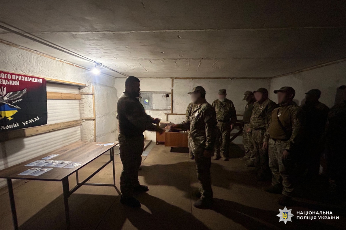 На Харківщині поліцейських стрілецького батальйону відзначили за сумлінну службу