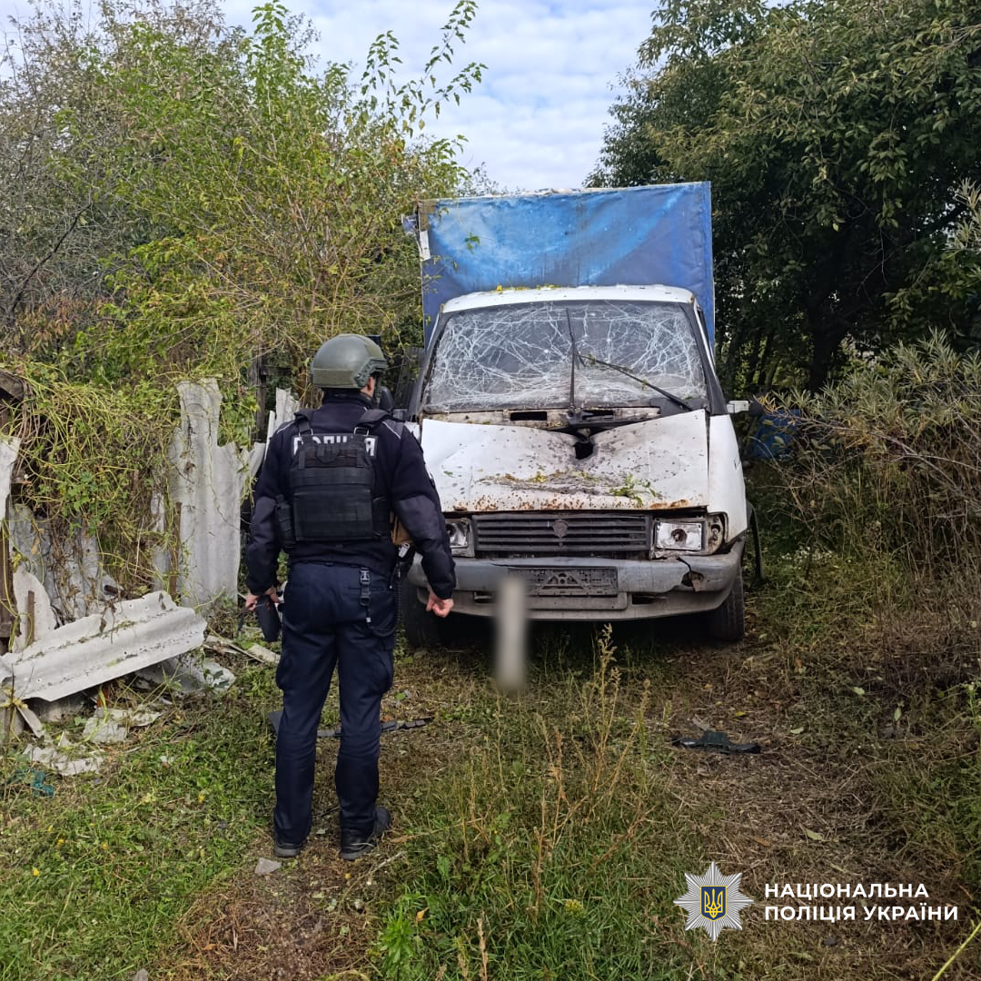 поліцейські задокументували наслідки ворожих обстрілів на Харківщині