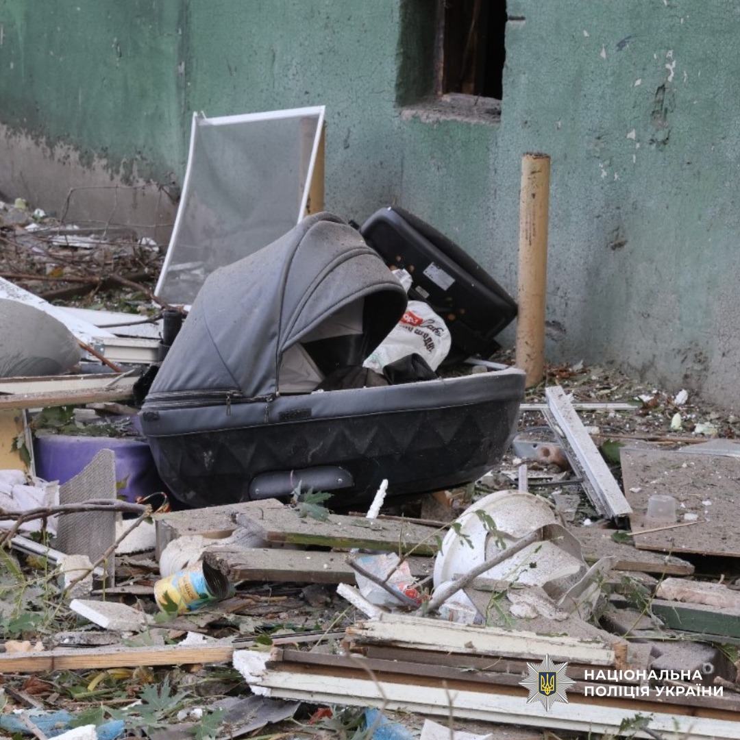 На фото наслідки ворожого обстрілу