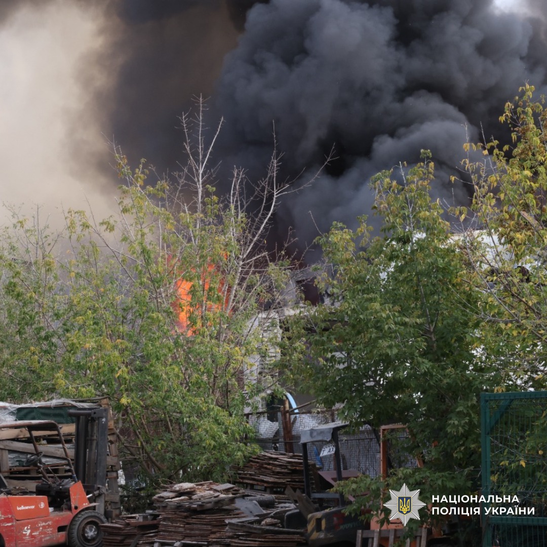 На фото наслідки ворожого обстрілу
