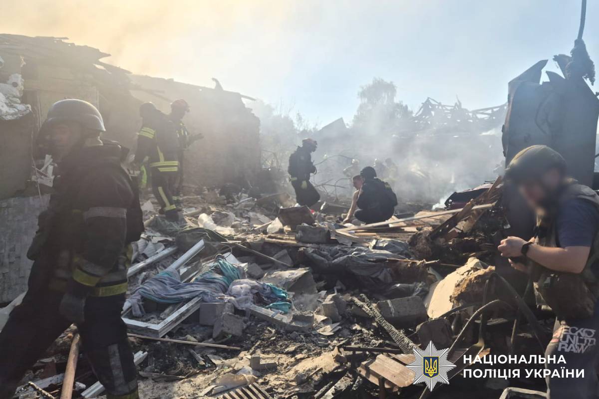 На фото наслідки ворожого обстрілу