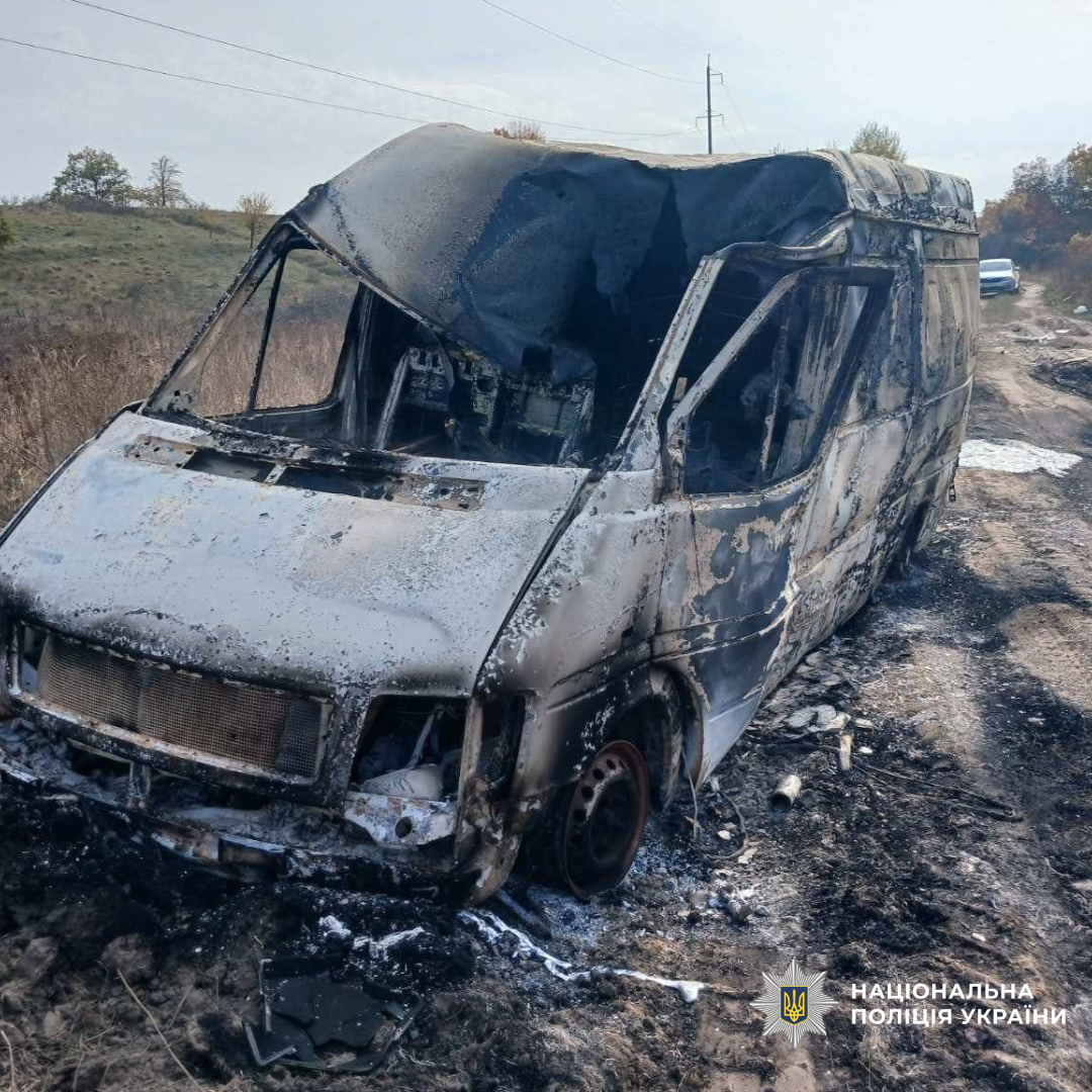 поліцейські документують наслідки ворожих ударів росіян на Харківщині