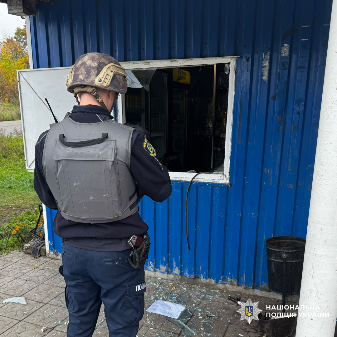 поліцейські задокументували наслідки воєнних злочинів країни-агресора на Харківщині