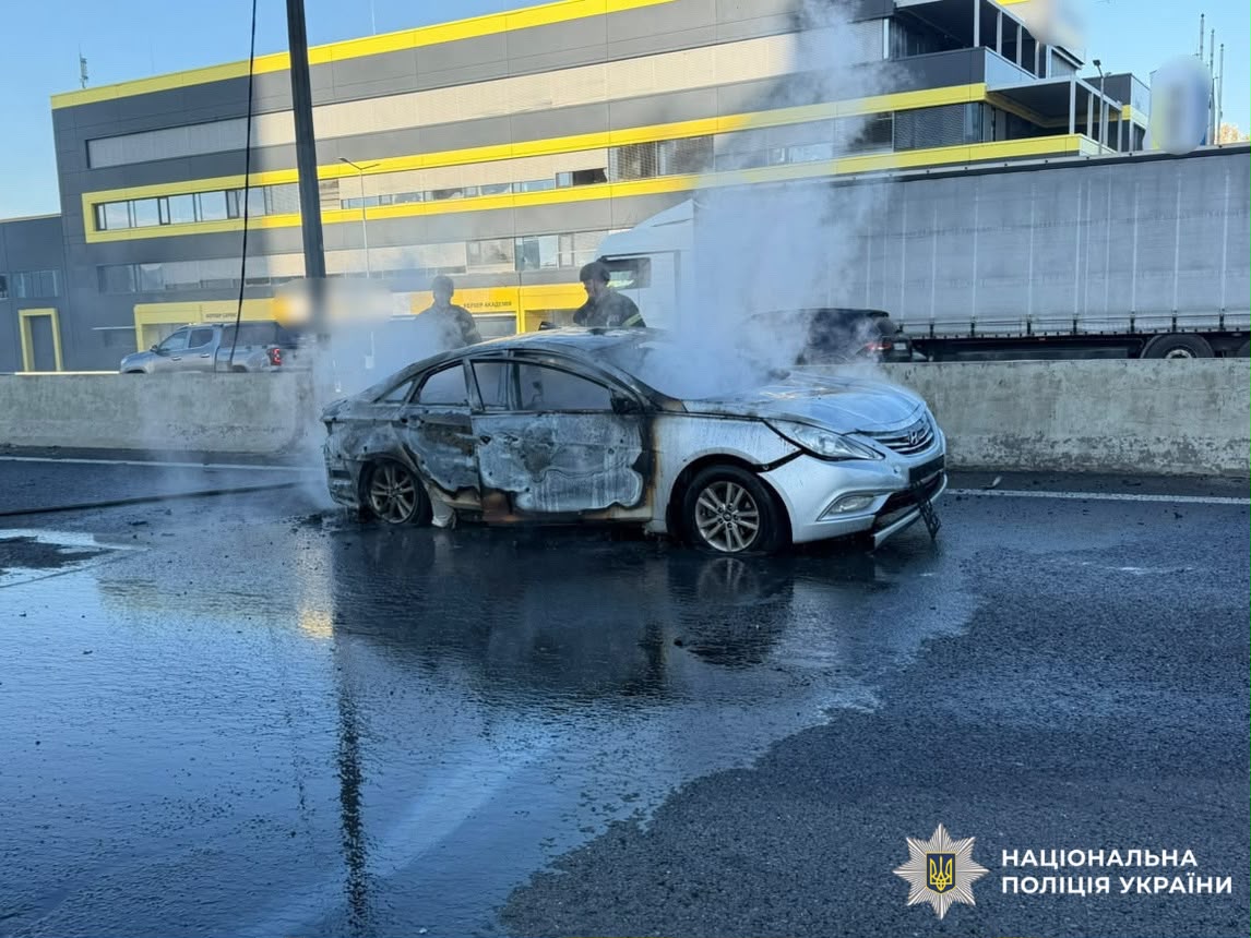 На фото зображено наслідки ворожого удару