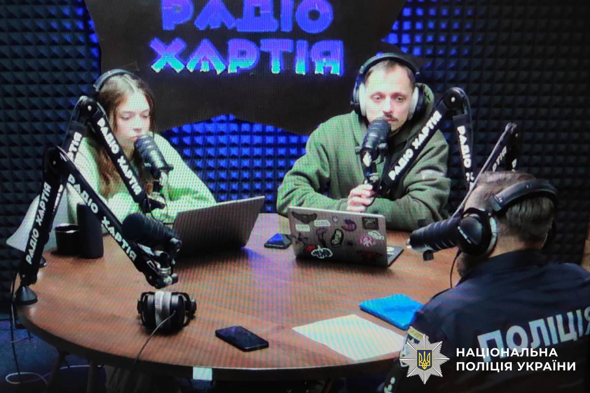 Ювенальна поліція Харківщини - про безпеку дітей на дорозі в темну пору доби