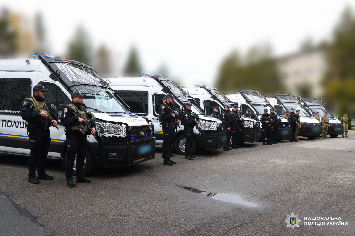 Поліція Харківщини отримала шість службових автомобілів для посилення безпеки громад