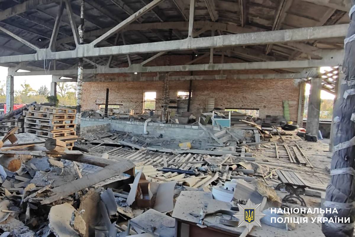 На фото наслідки ворожого обстрілу