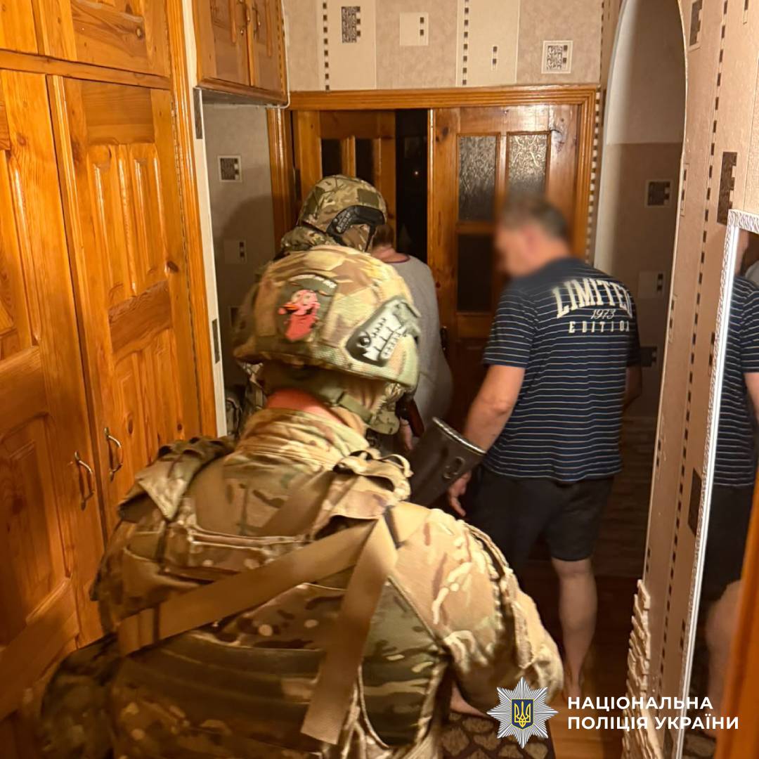 Заволодів коштами знайомого на суму більше ніж 2 мільйони гривень: поліцейські Харкова повідомили чоловіку про підозру